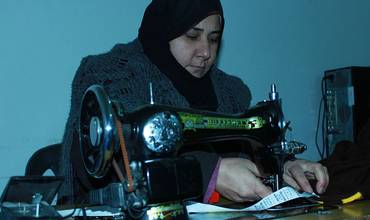 Damos abrigo a los niños sirios y generamos empleo para las mujeres 