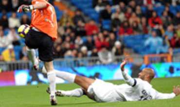 32.000 campeones de la solidaridad en el II Champions for Africa en el Bernabéu