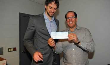 Pau Gasol: rebotes por UNICEF