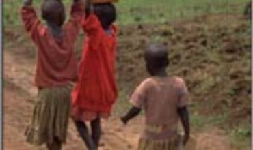 Cada día 4000 niños mueren por falta de agua potable y sistemas de saneamiento