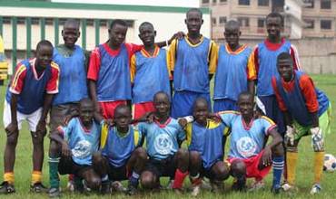 Uganda vs F.C. Barcelona: el fútbol más amistoso