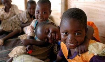 La mortalidad infantil cae por debajo de los 10 millones