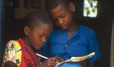 Protegiendo a la infancia afectada por el VIH/SIDA