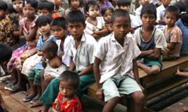 Devolver la normalidad a los supervivientes más jóvenes del Nargis