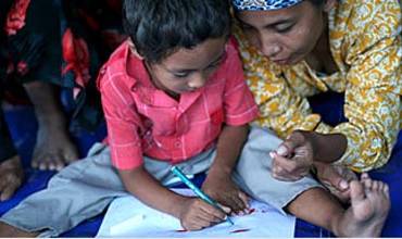 UNICEF abre el primer centro de protección infantil en la zona afectada por el terremoto en Indonesia