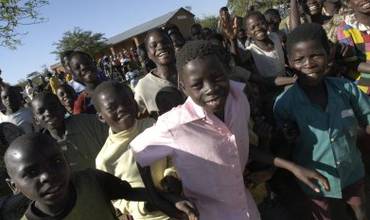 Los huérfanos de África corren mayor riesgo de infectarse con el VIH