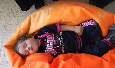 Crisis de Siria: niña, refugiada, madre y esposa