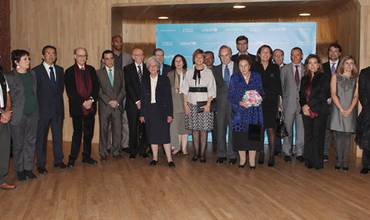 UNICEF premia en 2009 a 15 personas e instituciones por su labor por la infancia