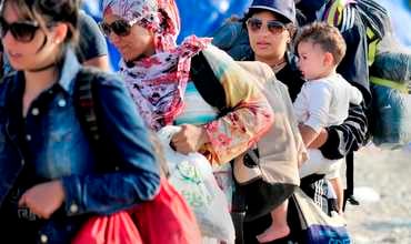 Crisis migratoria: el número de mujeres y niños que llega a Macedonia y Serbia no para de crecer