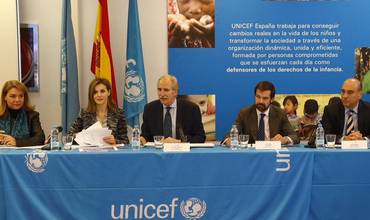S.M. la Reina Letizia preside su primera reunión como Presidenta de Honor de UNICEF España