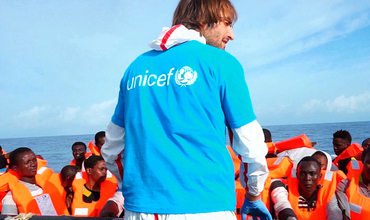 Apoyamos el rescate de 285 niños migrantes en el Mediterráneo