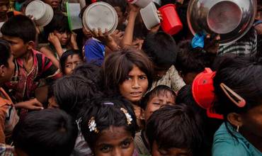 Niños rohingya en tierra de nadie