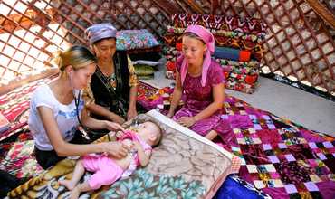 La Radiotelevisión Valenciana se compromete con 'Cumpledías' y la desnutrición infantil
