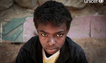 Yemen: 6 niños mueren o resultan heridos cada día