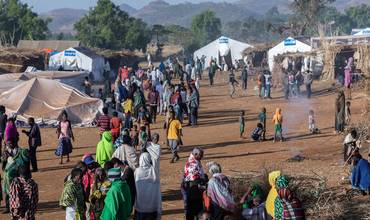 Habitantes de uno de los campamentos para desplazados y refugiados de Etiopía