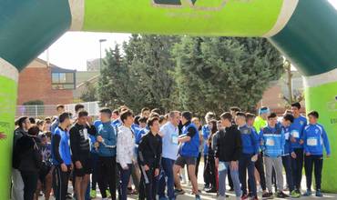 El IES Cinco Villas celebra la II Edición de la Carrera Solidaria “Gotas”