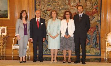 Doña Sofía recibe a una representación de UNICEF España