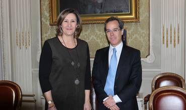 Firma convenio UNICEF-ICAM