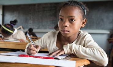 JOVI se une a Multiplica por la Infancia en el Día Mundial de la Alfabetización