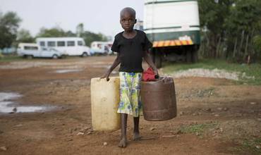Zimbabue: recorrer 6 kilómetros en busca de agua es cosa del pasado