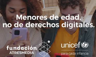 Menores con derechos digitales Adolescentes con móvil