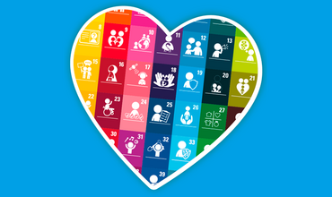 Imagen de un corazón que contiene los derechos de la infancia