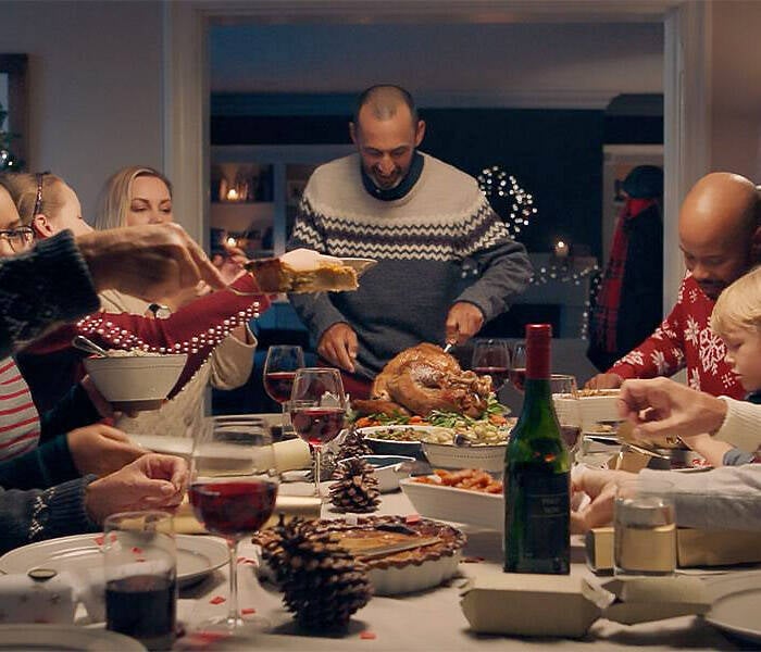 Una familia en navidad.
