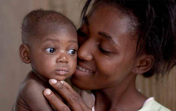 Una madre con su bebé