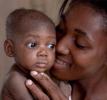 Una madre con su bebé.