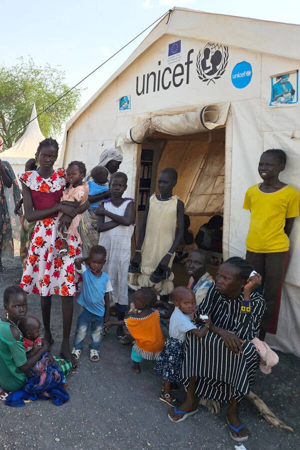 Imagen de un centro de ayuda UNICEF en Sudán