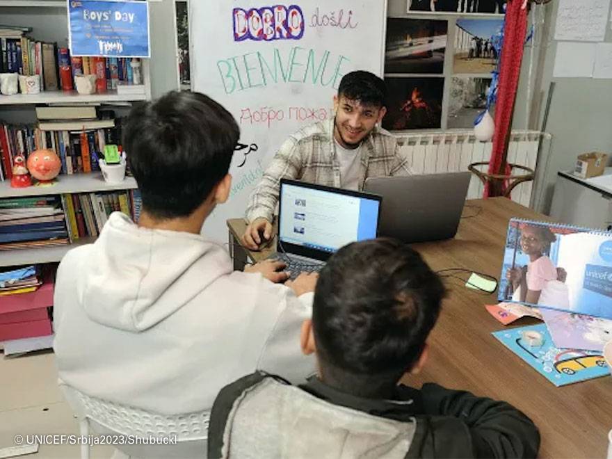 Un joven kurdo en un proyecto educativo de UNICEF