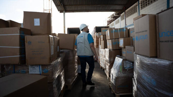 20 toneladas de suministros de UNICEF llegan a Venezuela.