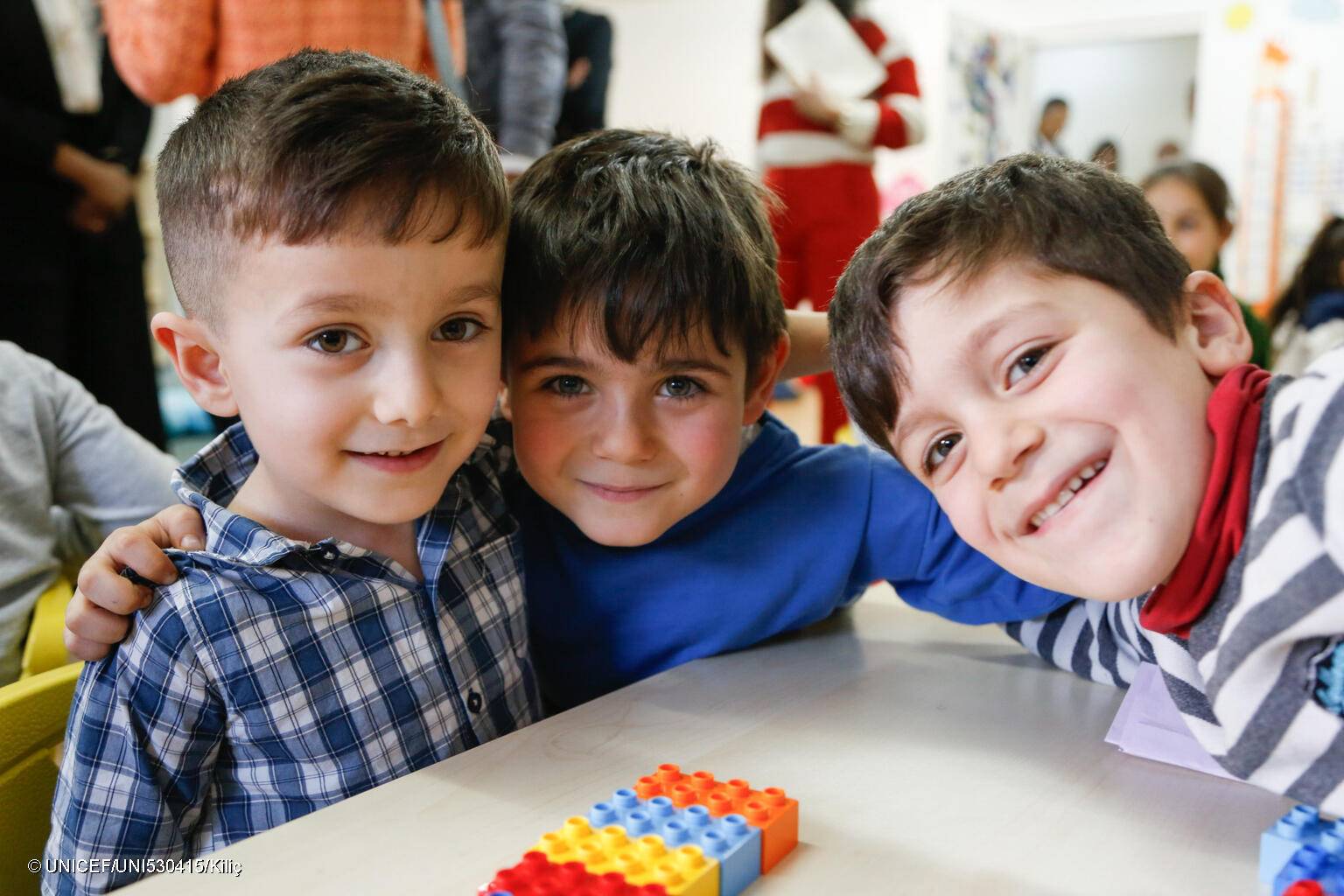 Celebrar Europa a través de los Derechos de la Infancia Celebrar Europa a través de los Derechos de la Infancia