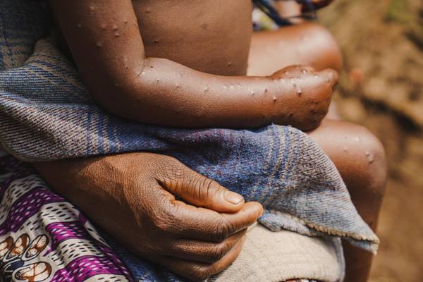 Una madre con su hijo