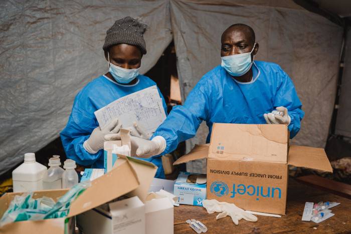 Suministros de UNICEF para hacer frente al brote de viruela del mono.