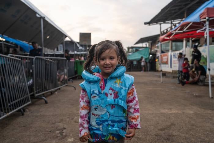 Anissa, 4 años, de Venezuela.