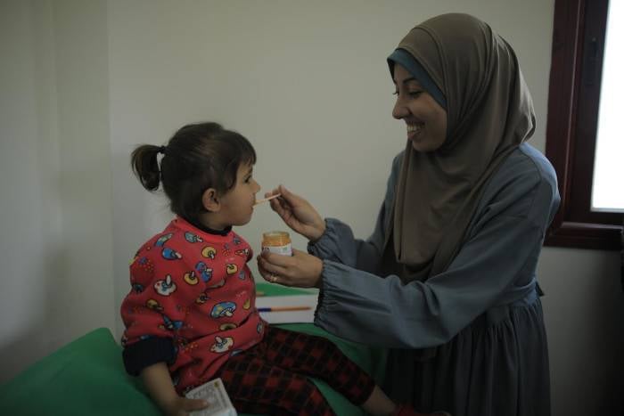 UNICEF distribuye suministros en Gaza.