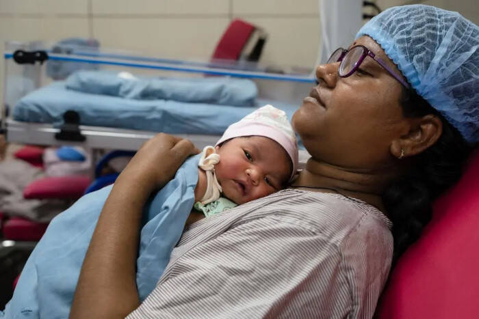 Cuidados básicos para madres y recién nacidos.