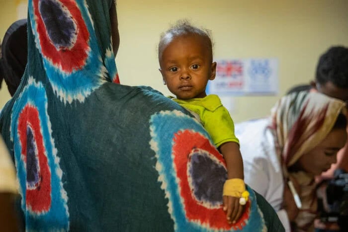 Sudán: más de 245 niños muertos o heridos en 90 días Un niño en Sudán