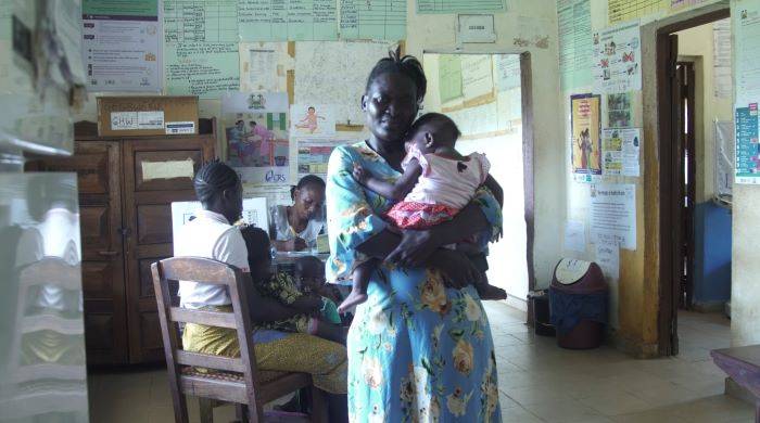 Zainab Swaray, madre de una familia beneficiada.