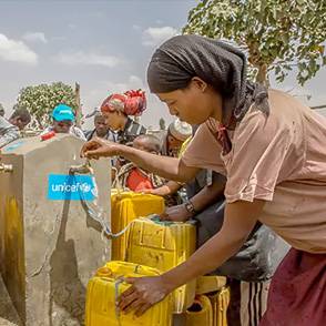 Acceso universal a agua potable
